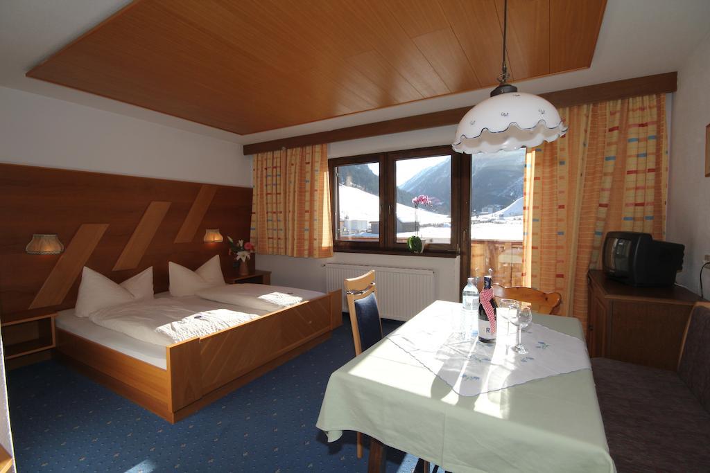 Apart Gletscherblick Kaunertal Pokoj fotografie